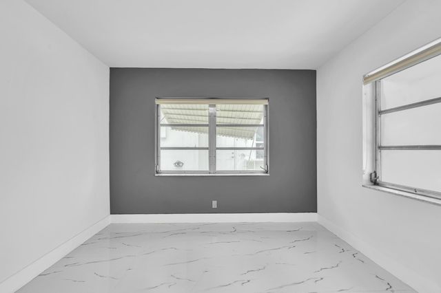 6812 NW 74th Place, Tamarac, FL 33321
