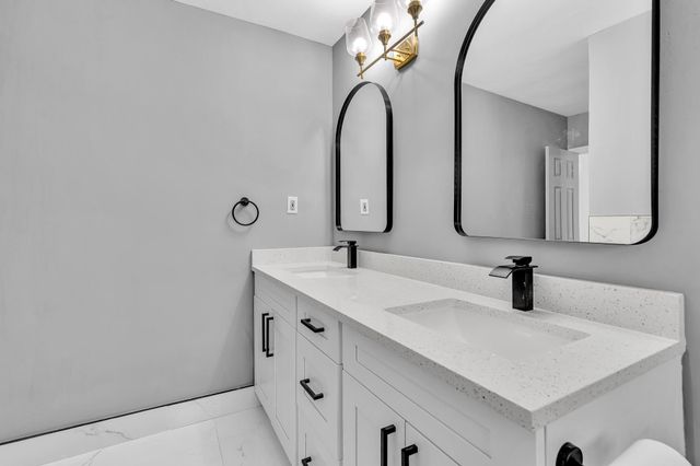 6812 NW 74th Place, Tamarac, FL 33321
