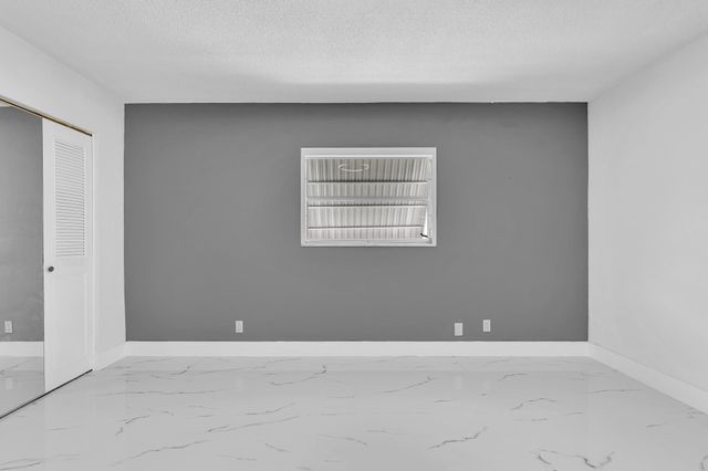 6812 NW 74th Place, Tamarac, FL 33321