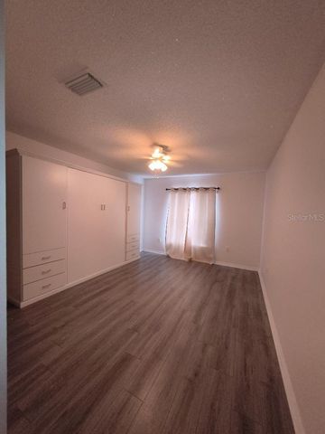 1120 N ILLINOIS AVENUE, St Cloud, FL 34769