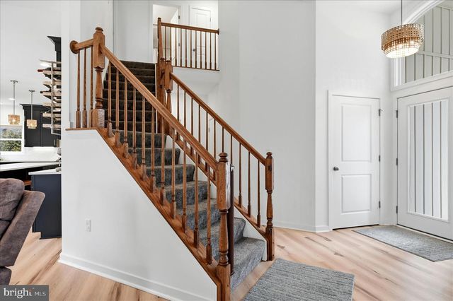 787 W MASTERS DR, Cross Junction, VA 22625