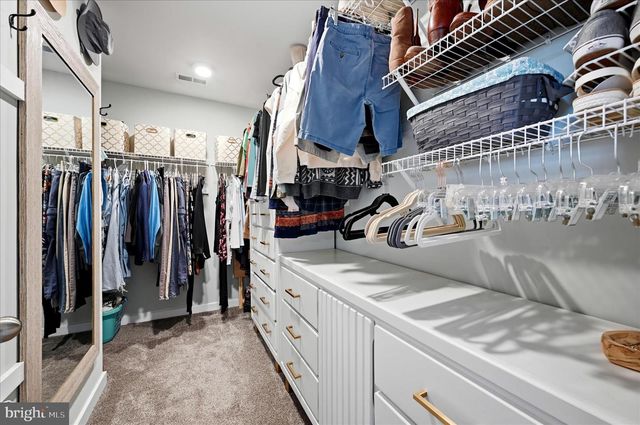 787 W MASTERS DR, Cross Junction, VA 22625