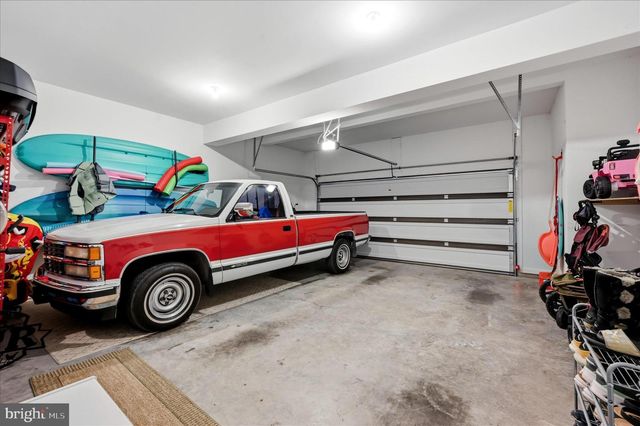 787 W MASTERS DR, Cross Junction, VA 22625