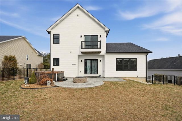 787 W MASTERS DR, Cross Junction, VA 22625