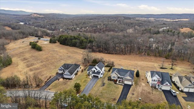 787 W MASTERS DR, Cross Junction, VA 22625