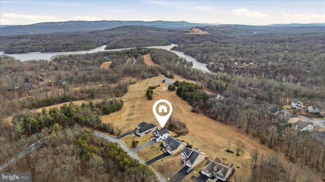 787 W MASTERS DR, Cross Junction, VA 22625