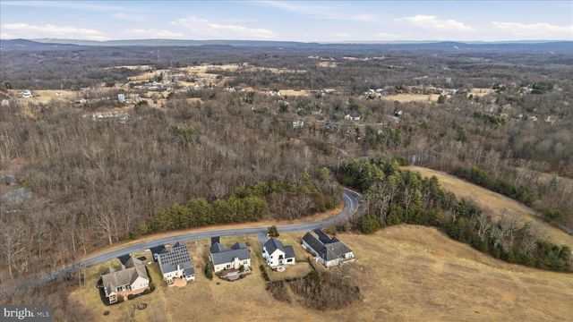 787 W MASTERS DR, Cross Junction, VA 22625