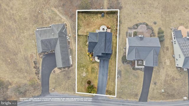 787 W MASTERS DR, Cross Junction, VA 22625