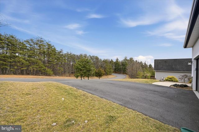 787 W MASTERS DR, Cross Junction, VA 22625