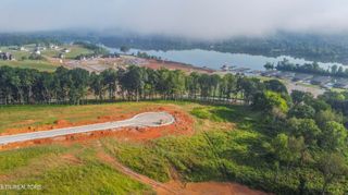 5720 Old Dogwood Tr, Loudon, TN 37774