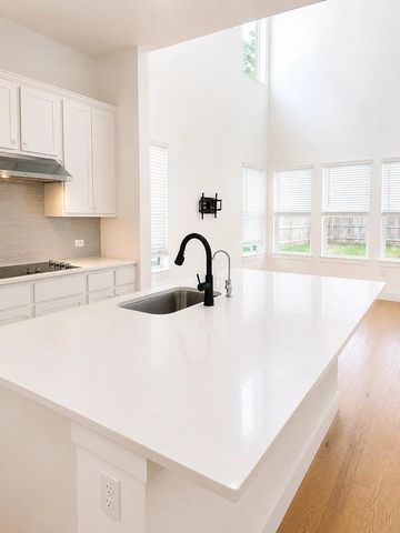 712 Pinnacle View DR, Georgetown, TX 78628