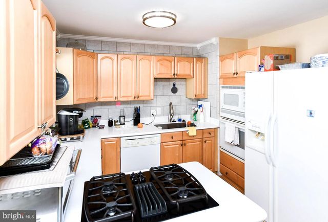 6714 DARBY RD, Hyattsville, MD 20784