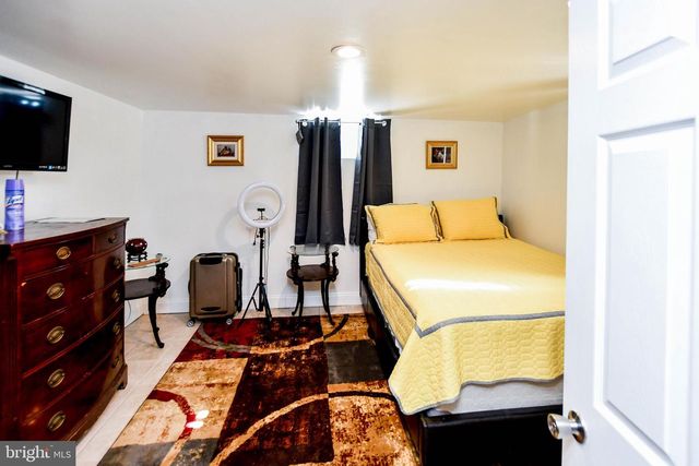 6714 DARBY RD, Hyattsville, MD 20784