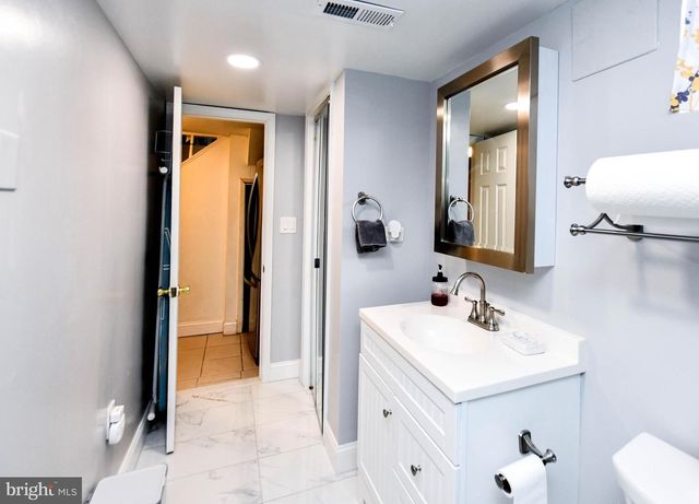 6714 DARBY RD, Hyattsville, MD 20784