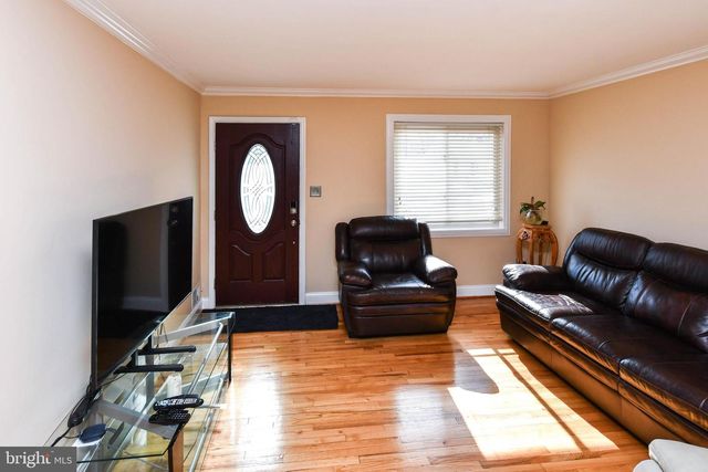 6714 DARBY RD, Hyattsville, MD 20784