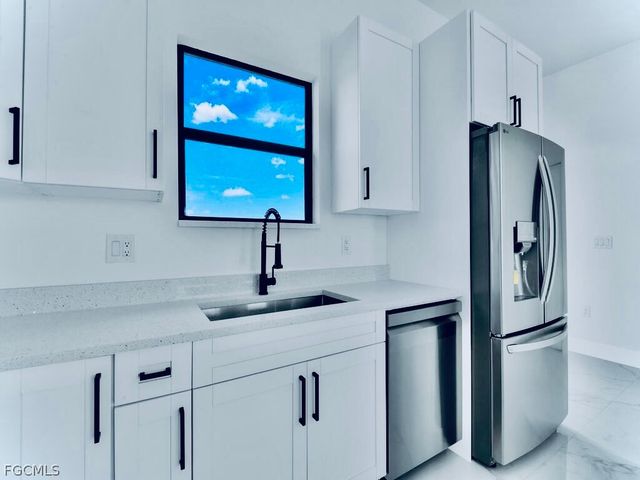 515 Croydon AVE S, Lehigh Acres, FL 33974