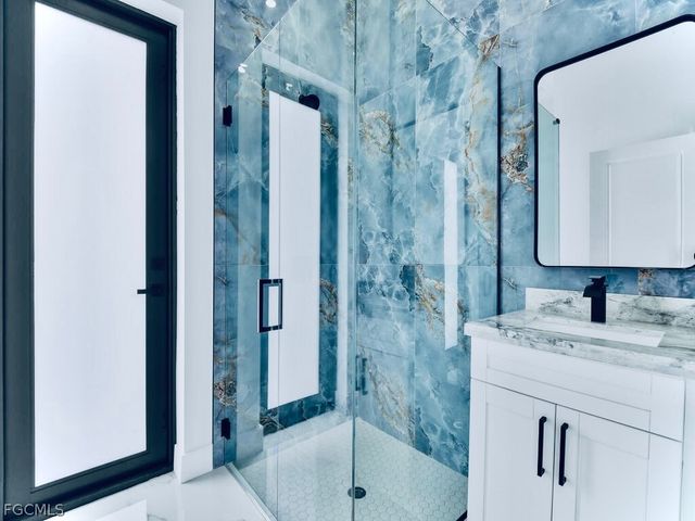 515 Croydon AVE S, Lehigh Acres, FL 33974