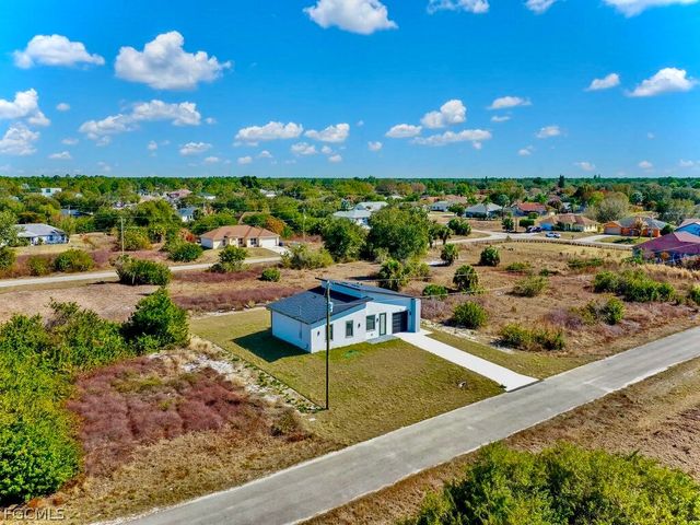 515 Croydon AVE S, Lehigh Acres, FL 33974