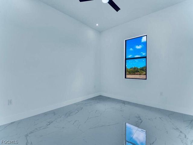 515 Croydon AVE S, Lehigh Acres, FL 33974