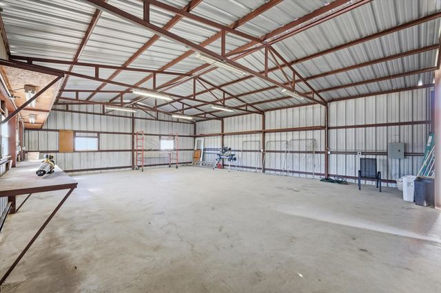 11550 Hill Country Circle, Ponder, TX 76259