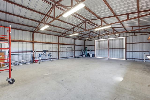 11550 Hill Country Circle, Ponder, TX 76259