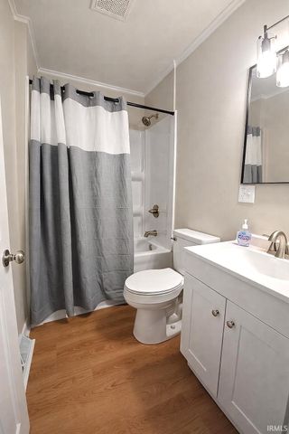 2701 S Rotherwood Avenue, Evansville, IN 47714