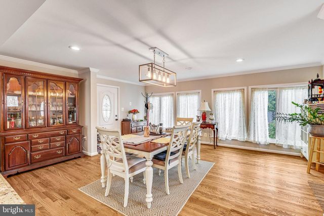 205 TAPAWINGO RD SW, Vienna, VA 22180