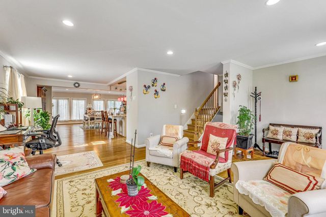 205 TAPAWINGO RD SW, Vienna, VA 22180