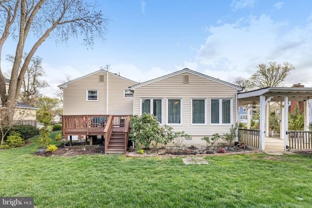 205 TAPAWINGO RD SW, Vienna, VA 22180