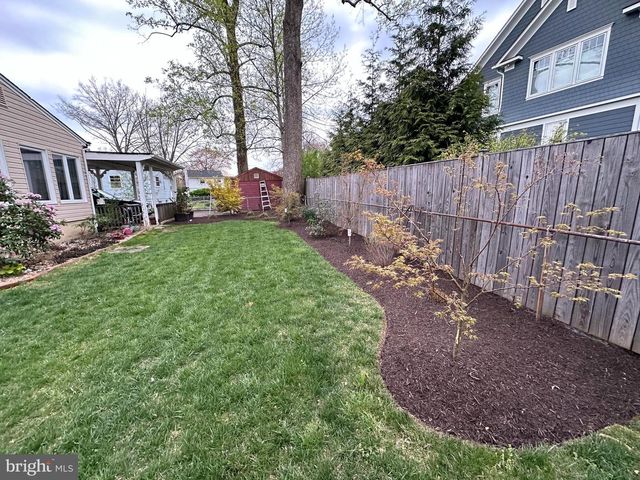205 TAPAWINGO RD SW, Vienna, VA 22180