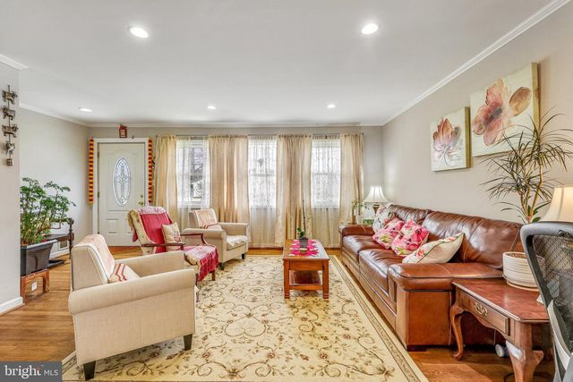 205 TAPAWINGO RD SW, Vienna, VA 22180