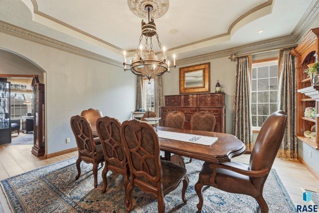 5701 S Deer Park St Street, Sioux Falls, SD 57108