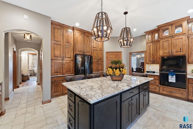 5701 S Deer Park St Street, Sioux Falls, SD 57108