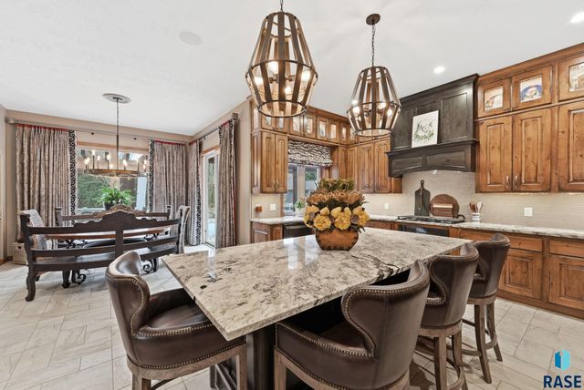 5701 S Deer Park St Street, Sioux Falls, SD 57108