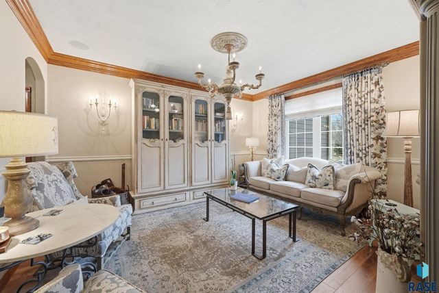 5701 S Deer Park St Street, Sioux Falls, SD 57108