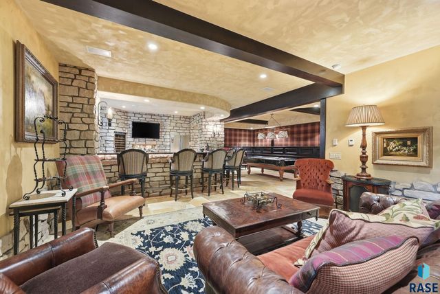 5701 S Deer Park St Street, Sioux Falls, SD 57108