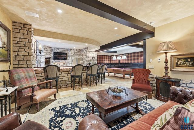 5701 S Deer Park St Street, Sioux Falls, SD 57108