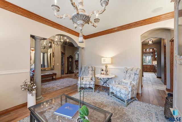 5701 S Deer Park St Street, Sioux Falls, SD 57108