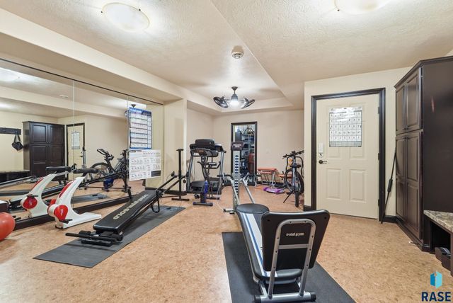 5701 S Deer Park St Street, Sioux Falls, SD 57108