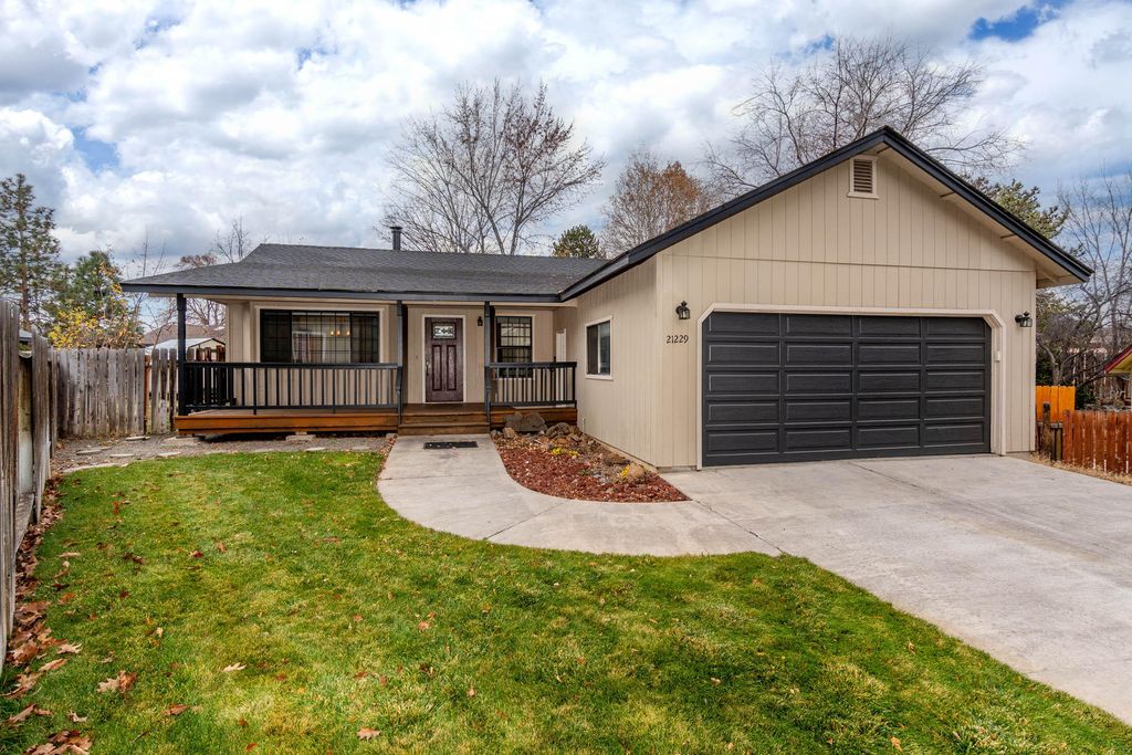 21229 Nicole Court, Bend, OR 97701