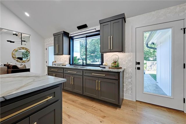 10104 Hemlock Drive, Overland Park, KS 66212