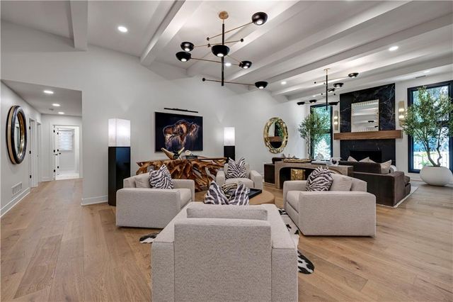 10104 Hemlock Drive, Overland Park, KS 66212