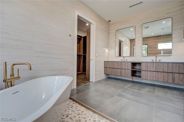 3413 NW 9th TER, Cape Coral, FL 33993