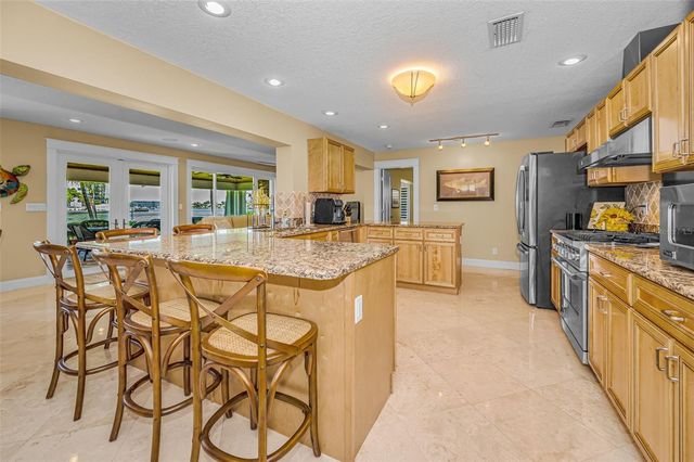 1201 81ST STREET S, St Petersburg, FL 33707