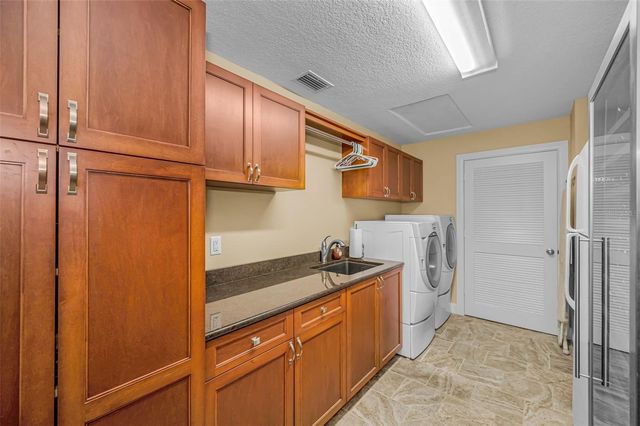 1201 81ST STREET S, St Petersburg, FL 33707