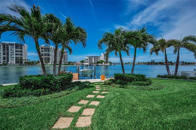 1201 81ST STREET S, St Petersburg, FL 33707