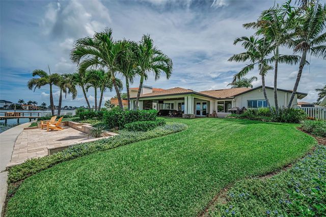 1201 81ST STREET S, St Petersburg, FL 33707