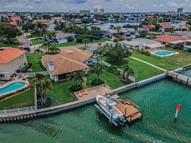 1201 81ST STREET S, St Petersburg, FL 33707