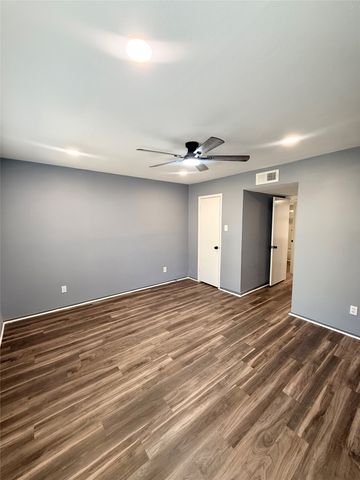 10650 Steppington Drive 110, Dallas, TX 75230