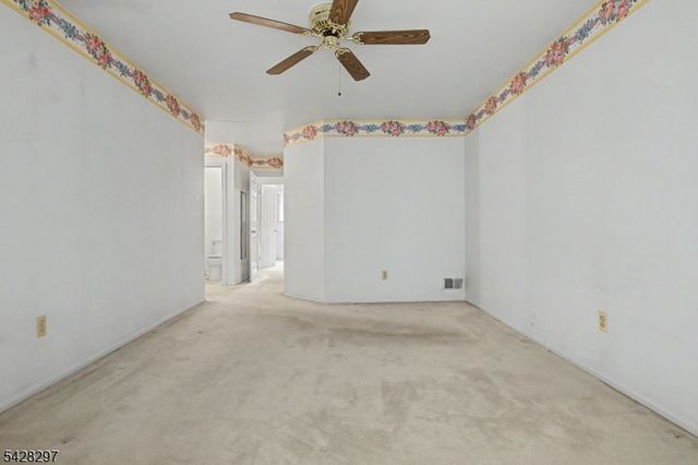 71 Bayberry Dr, Franklin Twp., NJ 08873